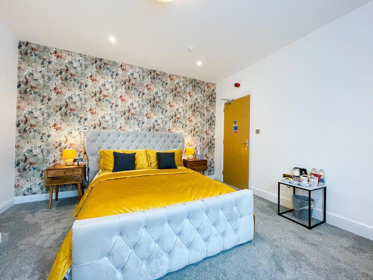 Отель 46 Ashfield Rd, Олтрингем Экстерьер фото